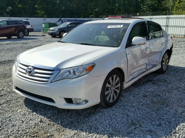 4T1BK3DB0CU465936 - 2012 TOYOTA AVALON BAS WHITE photo 2