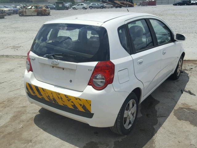 KL1TD66E79B681628 - 2009 CHEVROLET AVEO LS WHITE photo 4