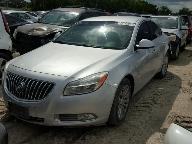 W04GN5EC6B1141288 - 2011 BUICK REGAL SILVER photo 2