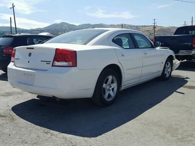 2B3CA3CV8AH169393 - 2010 DODGE CHARGER SX WHITE photo 4