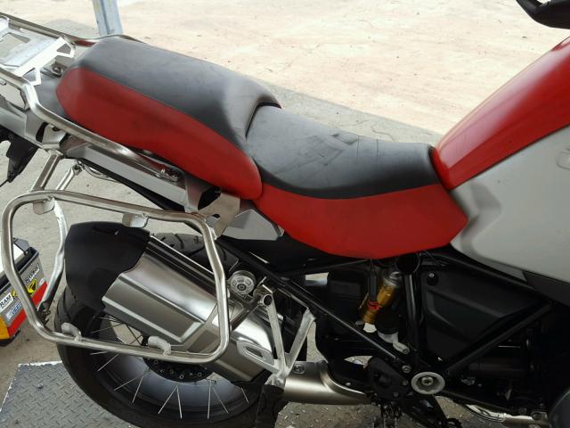 WB10A1204HZ666850 - 2017 BMW R1200 GS A TWO TONE photo 6