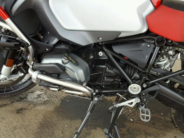 WB10A1204HZ666850 - 2017 BMW R1200 GS A TWO TONE photo 7