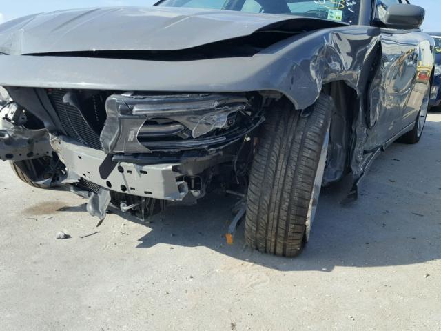 2C3CDXCT3JH122336 - 2018 DODGE CHARGER R/ GRAY photo 9