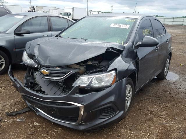 1G1JB5SH1H4103908 - 2017 CHEVROLET SONIC LS 灰色 照片 2