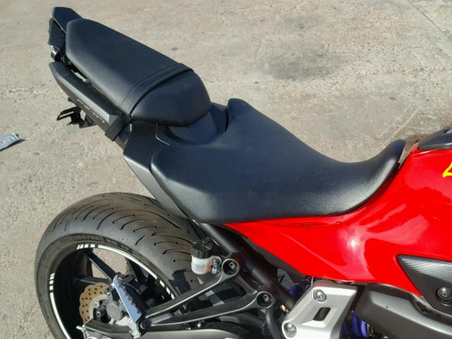 JYARM06E9FA001208 - 2015 YAMAHA FZ07 RED photo 6