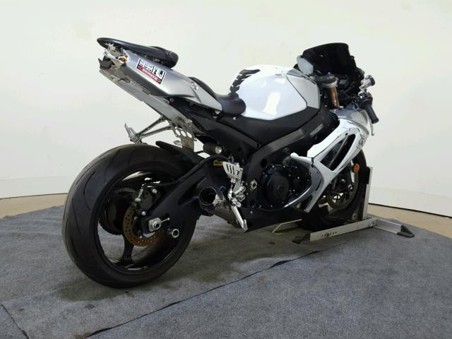 JS1GT77A382101931 - 2008 SUZUKI GSX-R1000 WHITE photo 8