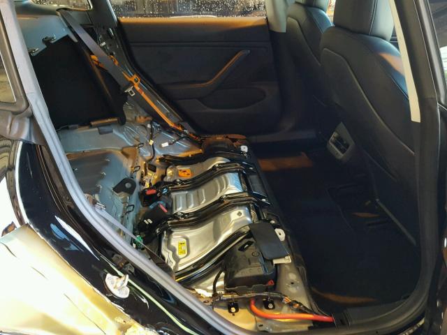 5YJ3E1EA1JF033811 - 2018 TESLA MODEL 3 შავი ფოტო 6