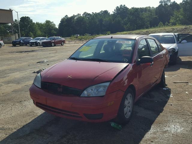 1FAFP34N57W251882 - 2007 FORD FOCUS ZX4 RED photo 2