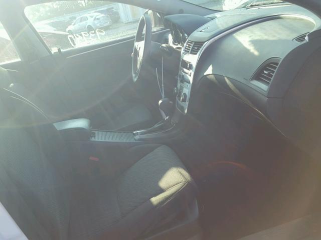 1G1ZC5EU3CF367945 - 2012 CHEVROLET MALIBU 1LT WHITE photo 5