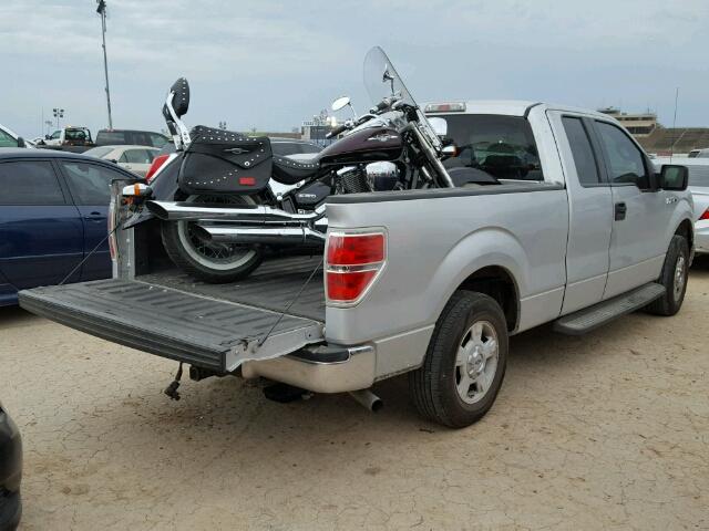 1FTRX12829FA83257 - 2009 FORD F150 SUPER SILVER photo 4