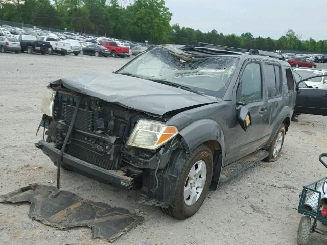 5N1AR18U65C723697 - 2005 NISSAN PATHFINDER GRAY photo 2