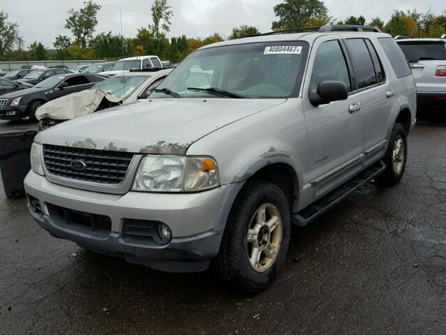 1FMZU73E12ZC21466 - 2002 FORD EXPLORER X SILVER photo 2