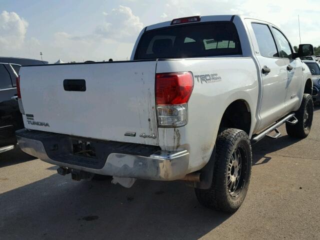 5TFDW5F17AX148541 - 2010 TOYOTA TUNDRA CRE WHITE photo 4