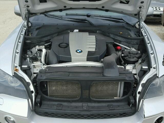 5UXZW0C51BL368135 - 2011 BMW X5 XDRIVE3 ვერცხლისფერი ფოტო 7