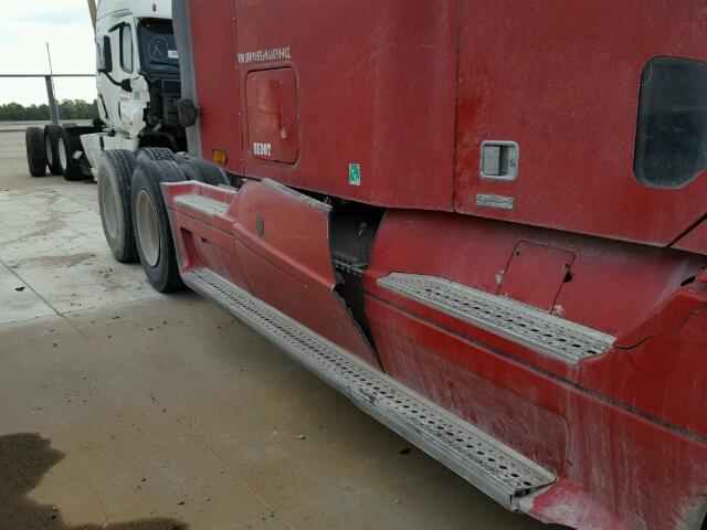 1FUY0SEB81LG98412 - 2001 FREIGHTLINER MEDIUM CON RED photo 9