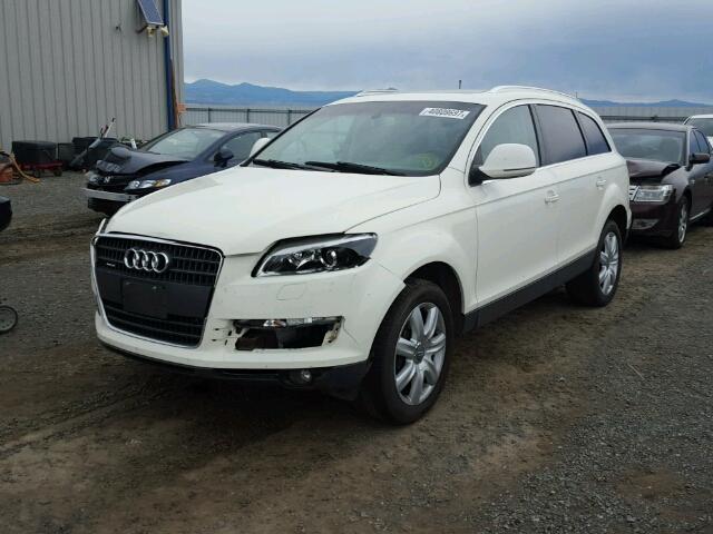 WA1BY74L97D063562 - 2007 AUDI Q7 WHITE photo 2