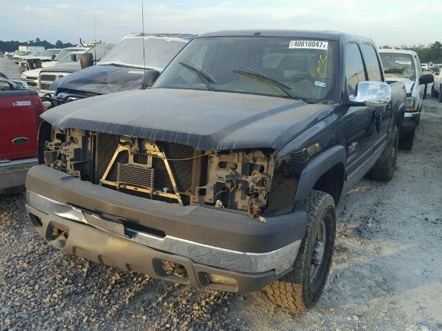 1GCHC23U84F255728 - 2004 CHEVROLET SILVERADO BLACK photo 2