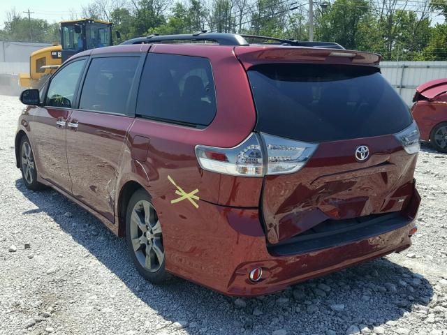 5TDXK3DCXGS742296 - 2016 TOYOTA SIENNA SE RED photo 3