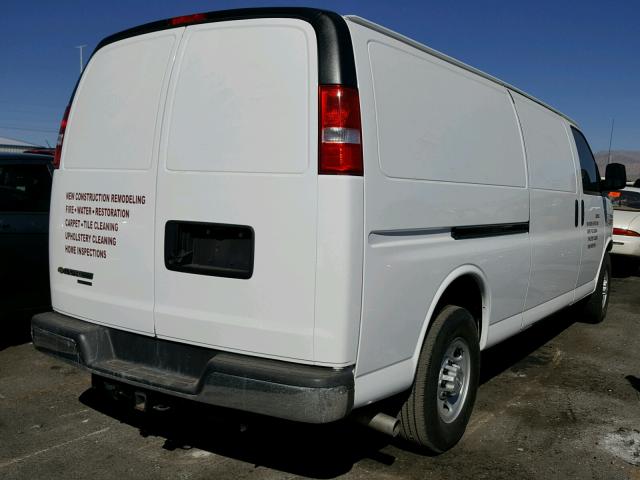 1GCZGHFG7G1232590 - 2016 CHEVROLET EXPRESS G3 WHITE photo 4