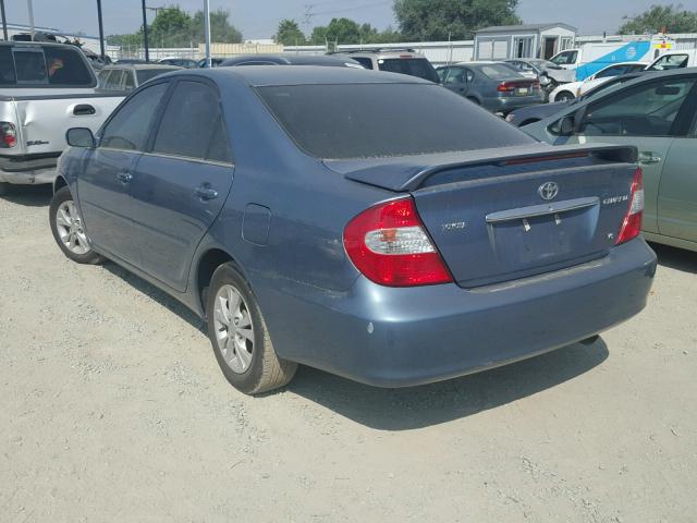 4T1BF32K34U583004 - 2004 TOYOTA CAMRY LE BLUE photo 3