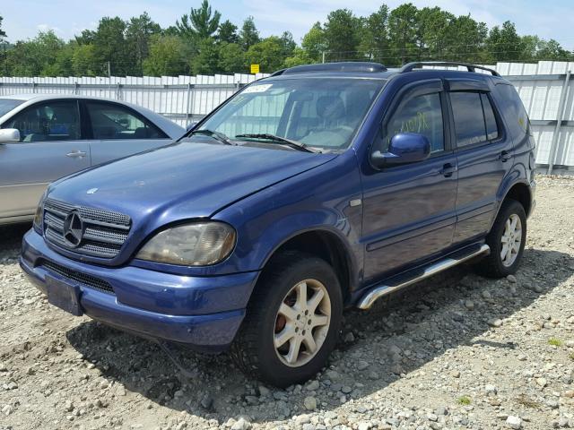 4JGAB72E7YA193801 - 2000 MERCEDES-BENZ ML 430 蓝色 照片 2