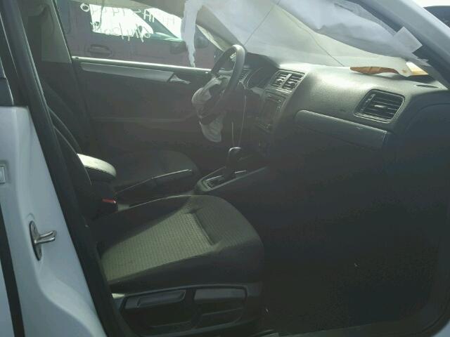 3VW2K7AJ3FM343875 - 2015 VOLKSWAGEN JETTA BASE WHITE photo 5