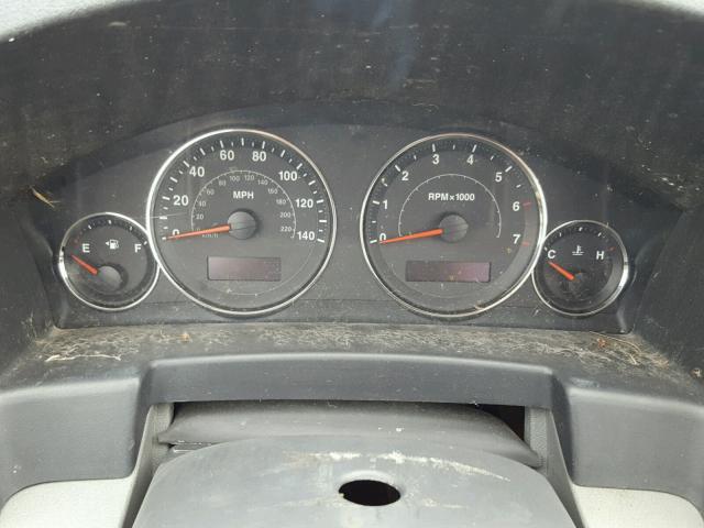 1J8HG48KX6C171107 - 2006 JEEP COMMANDER BLACK photo 8