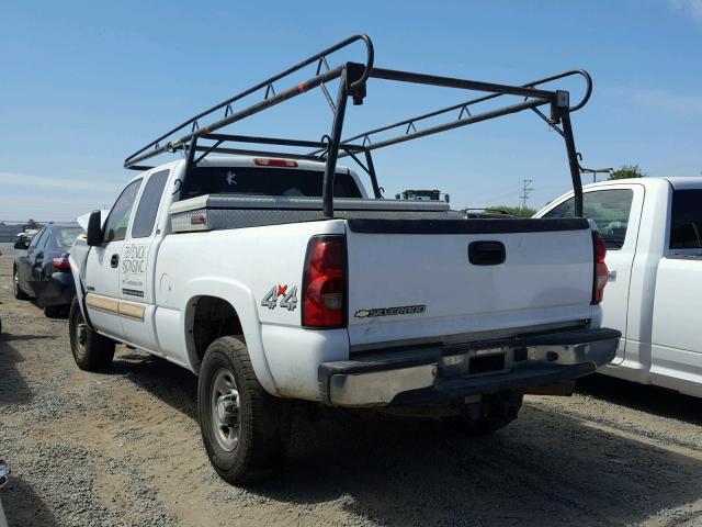 1GCHK29U56E152382 - 2006 CHEVROLET SILVERADO WHITE photo 3