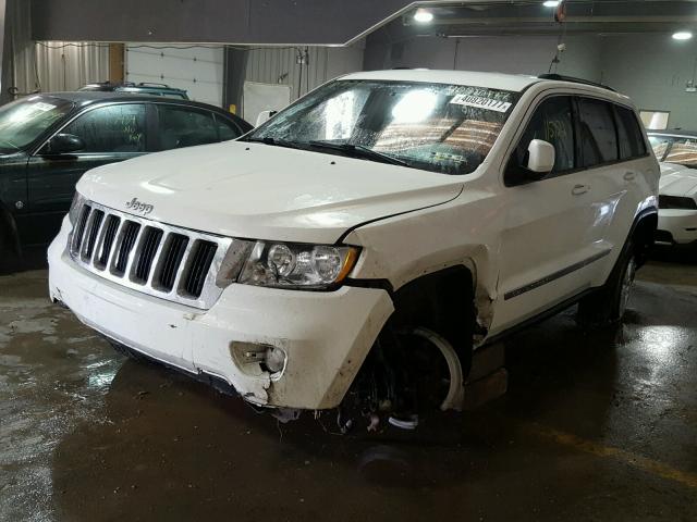 1J4RR4GG3BC566527 - 2011 JEEP GRAND CHER WHITE photo 2