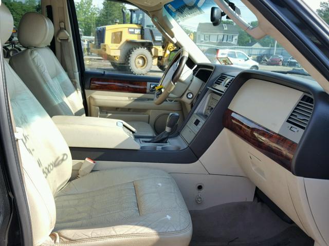 5LMFU28R23LJ11934 - 2003 LINCOLN NAVIGATOR BLACK photo 5