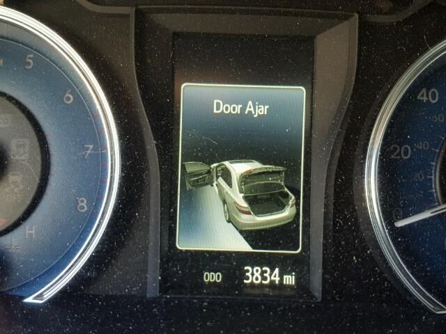 4T1BF1FK7HU382842 - 2017 TOYOTA CAMRY LE 银色 照片 8