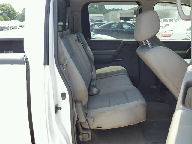 1N6BA07A37N215953 - 2007 NISSAN TITAN XE WHITE photo 6