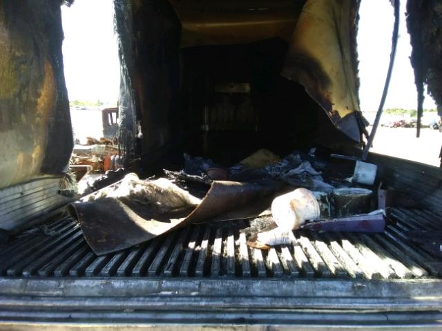 1UYVS253X5U374907 - 2005 UTILITY TRAILER WHITE photo 7