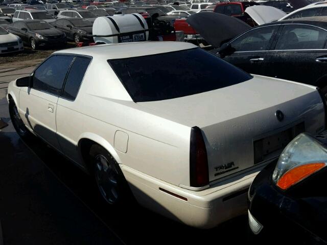 1G6ET12921B103993 - 2001 CADILLAC ELDORADO WHITE photo 3