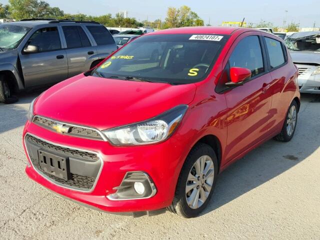 KL8CD6SA8GC572865 - 2016 CHEVROLET SPARK 1LT Красный фото 2