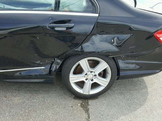WDDGF5EB6AR102748 - 2010 MERCEDES-BENZ C 300 黑色 照片 9
