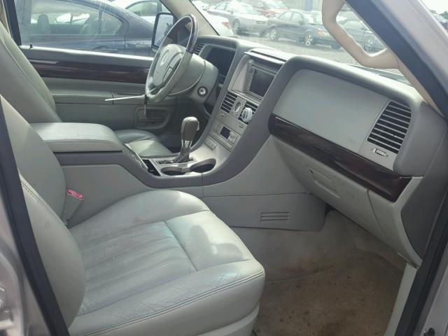 5LMEU78H53ZJ42432 - 2003 LINCOLN AVIATOR Gümüş foto 5