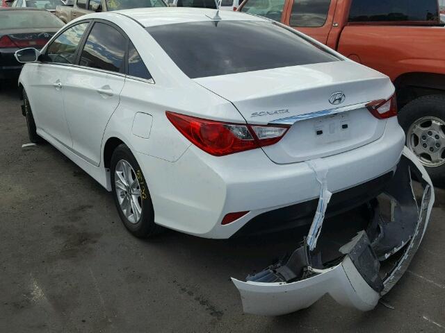 5NPEB4AC9EH921255 - 2014 HYUNDAI SONATA GLS WHITE photo 3