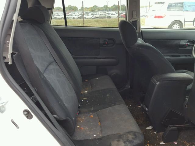 JTLZE4FE0B1127612 - 2011 TOYOTA SCION XB WHITE photo 6