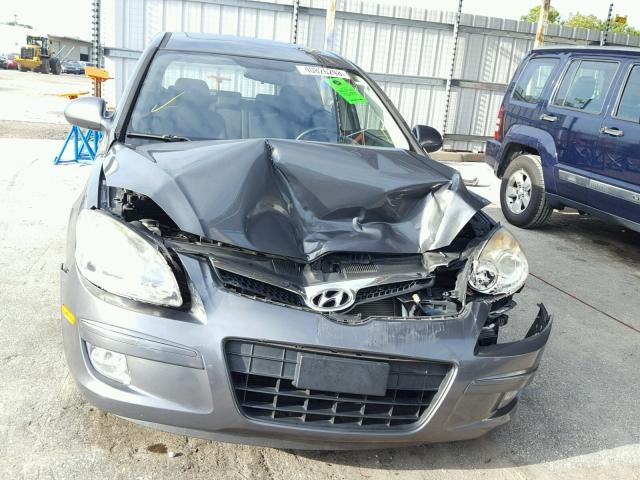 KMHDC86E99U034921 - 2009 HYUNDAI ELANTRA TO GRAY photo 9