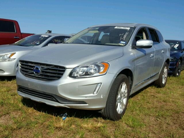 YV440MDK5F2688026 - 2015 VOLVO XC60 SILVER photo 2