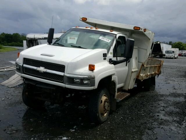 1GBE5C3255F506860 - 2005 CHEVROLET C5500 C5C0 WHITE photo 2