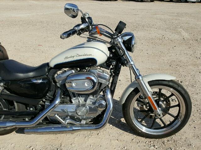 1HD4CR212DC420123 - 2013 HARLEY-DAVIDSON XL883 SUPE WHITE photo 6