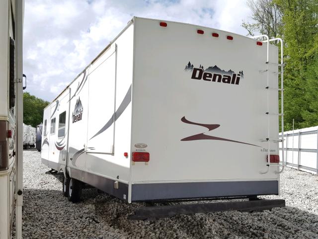 47CTD1U225P610983 - 2005 DUTC DENALI WHITE photo 3