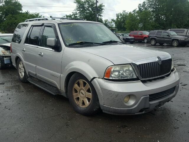 5LMFU28R63LJ38411 - 2003 LINCOLN NAVIGATOR Silber Foto 1