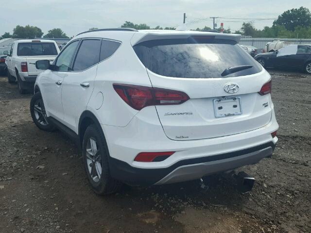 5NMZUDLB7HH025456 - 2017 HYUNDAI SANTA FE S WHITE photo 3