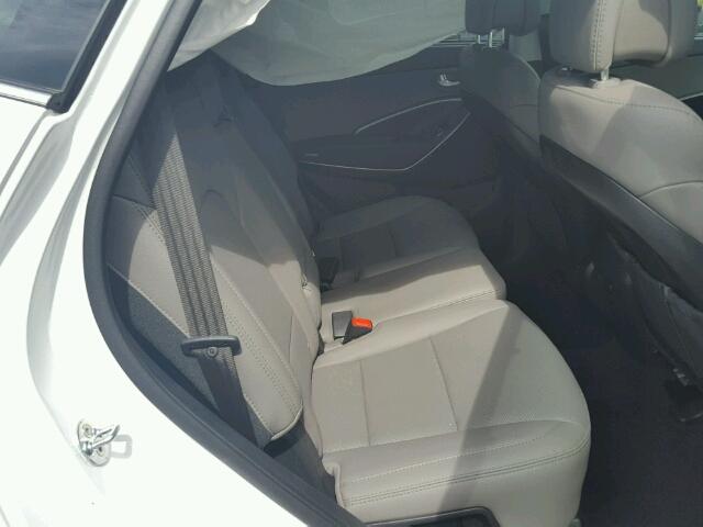 5NMZUDLB7HH025456 - 2017 HYUNDAI SANTA FE S 白色 照片 6