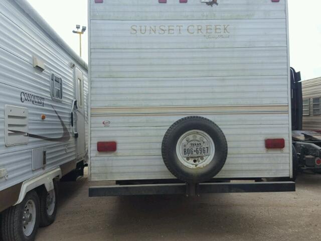 4UBAS0R2261D48319 - 2010 LAYT TRAILER WHITE photo 5