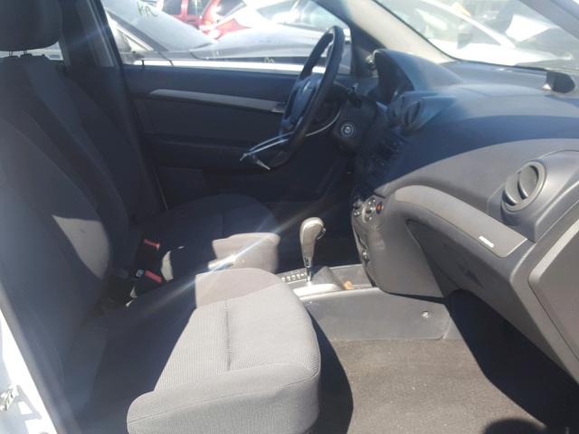 KL1TD56618B196452 - 2008 CHEVROLET AVEO BASE Ақ фото 5