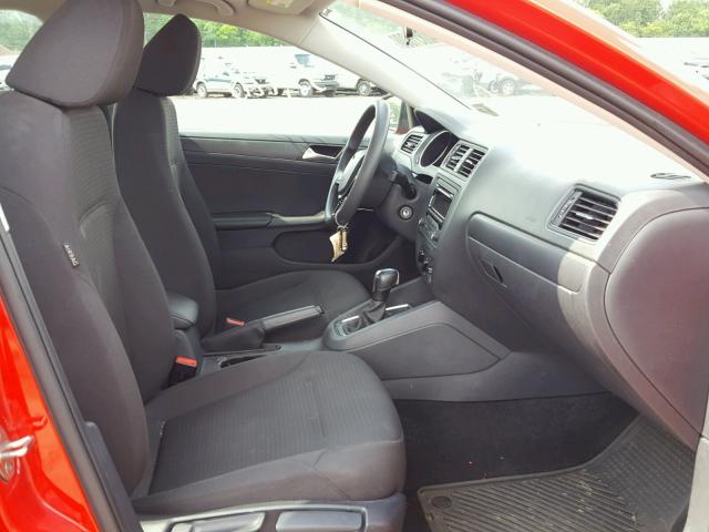 3VW2K7AJ1FM313211 - 2015 VOLKSWAGEN JETTA BASE 红色 照片 5